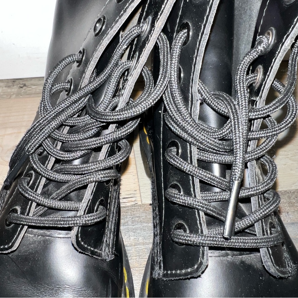 The Original Doc Martens 1460 AirWair black yellow - Picture 7 of 13